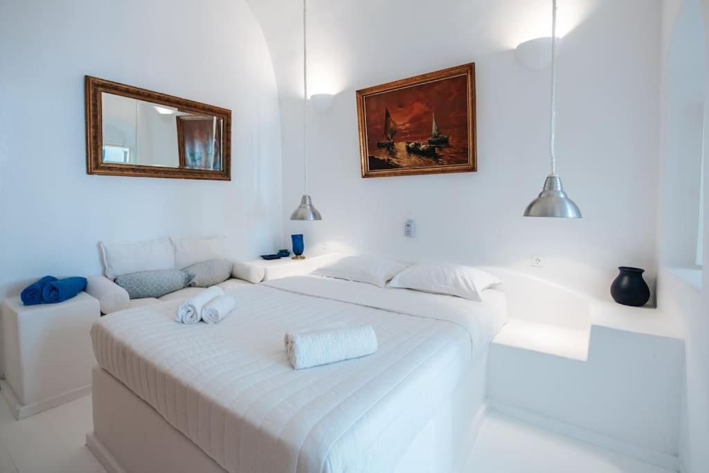 Astrea Suites "Ostria Cave Villa-Outdoor Jacuzzi" Иа Екстериор снимка