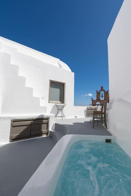 Astrea Suites "Ostria Cave Villa-Outdoor Jacuzzi" Иа Екстериор снимка